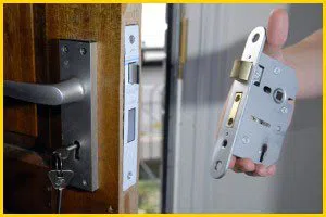 Metro Locksmith Services Mission Hills, CA 818-491-5035 - 13-lock-replace
